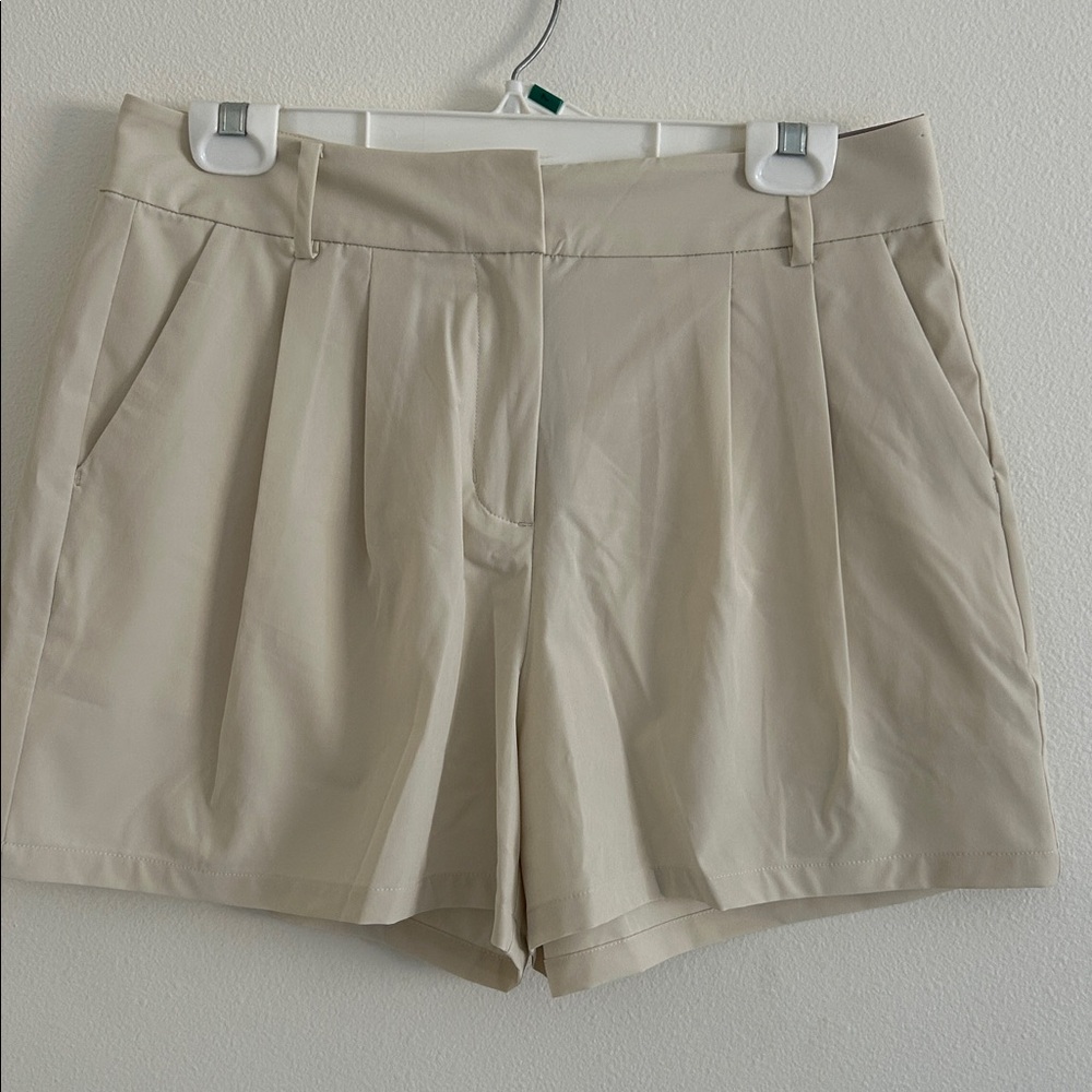 CALIA Women's Traditional Golf Shorts High Rise NWT Size 8